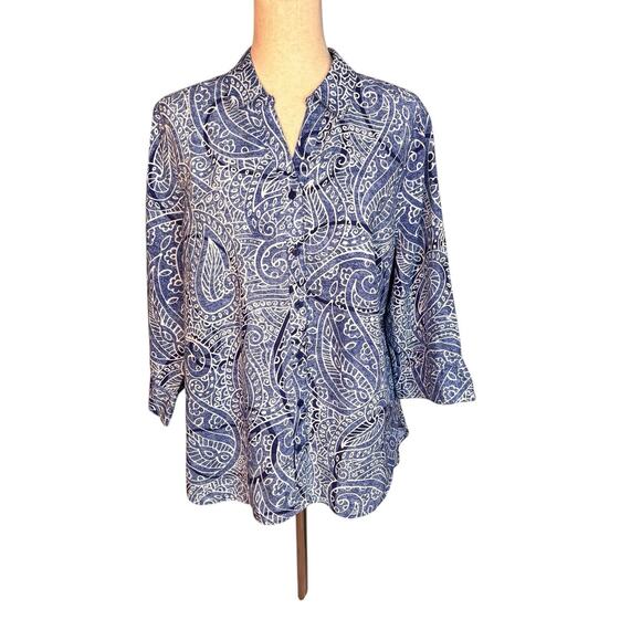 CHICO’S No Iron Blouse Size 2.5, L 100% Linen Blue Paisley Print 3/4 Sleeve Top - Picture 1 of 7